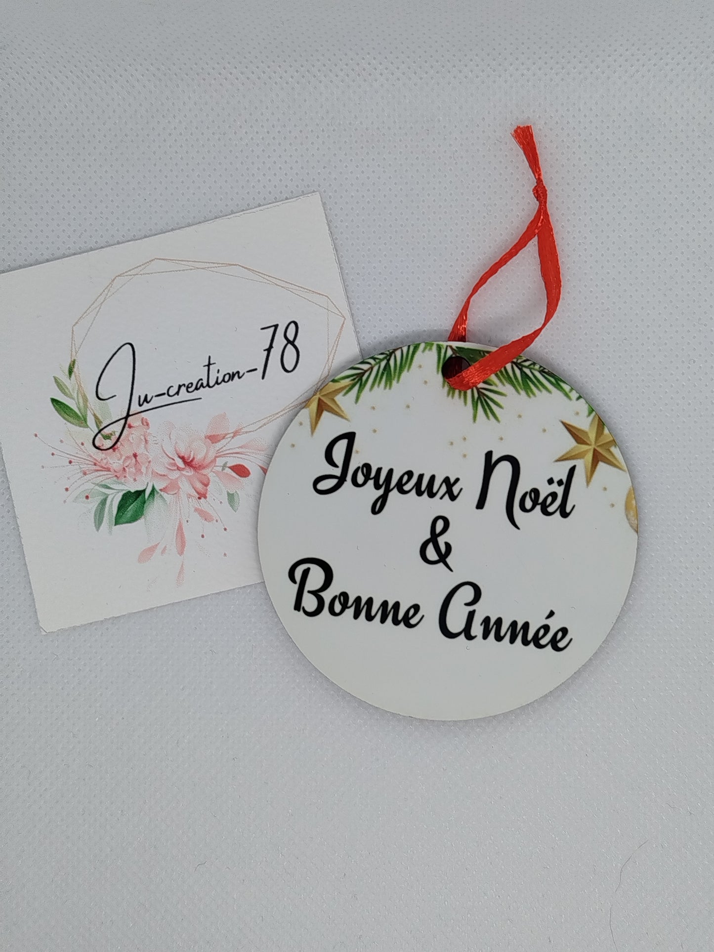 Boule de Noël en bois - Joyeux Noël et bonne année